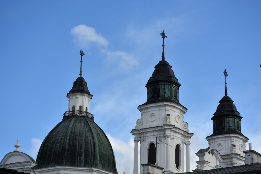 Chełm. Mieszkańcy i pielgrzymi uczestniczą w uroczystościach  odpustowych w chełmskiej bazylice. Zobacz zdjęcia