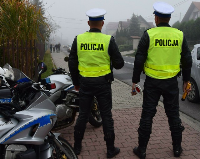 Cykliczne kontrole na drogach powiatu krakowskiego