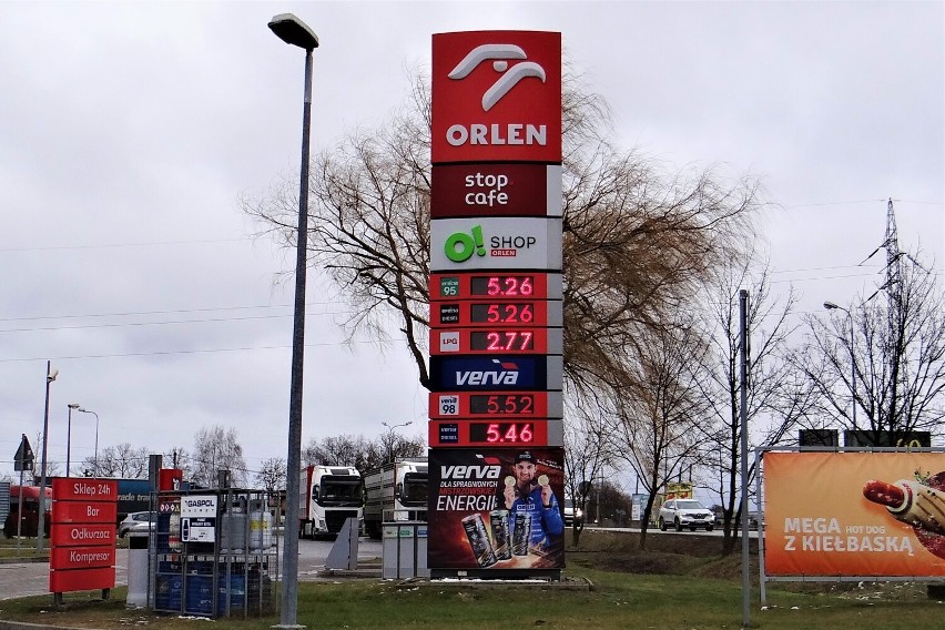 Ceny paliwa w dół po obniżce VAT. Gdzie w Kutnie zatankujesz najtaniej? 
