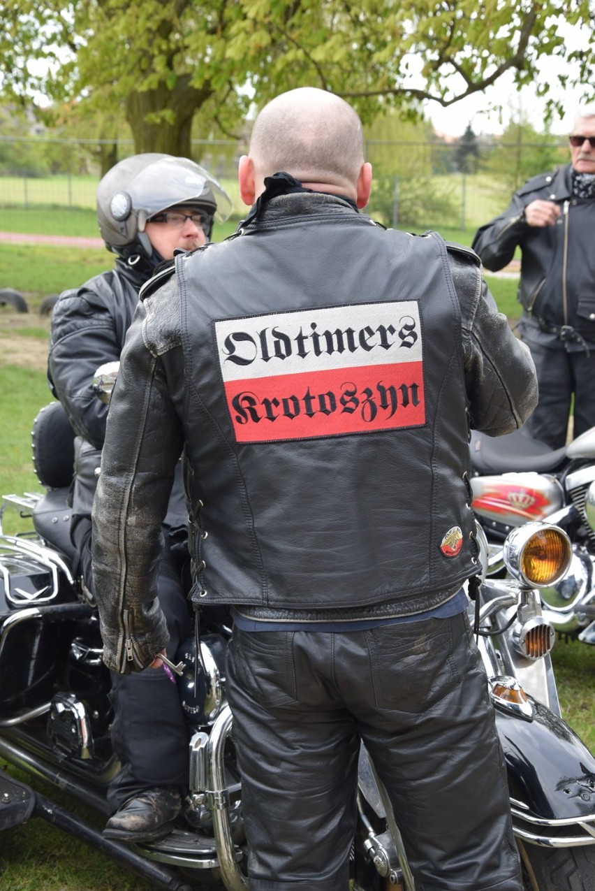 Klub motocyklowy Oldtimers z Krotoszyna zainaugurował sezon [ZDJĘCIA]