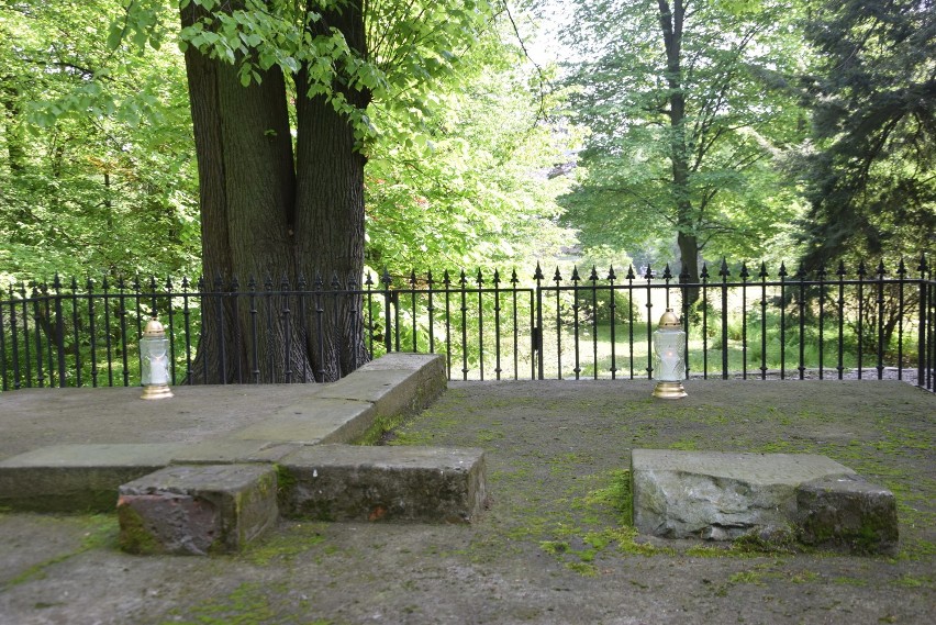 Groby Hochbergów