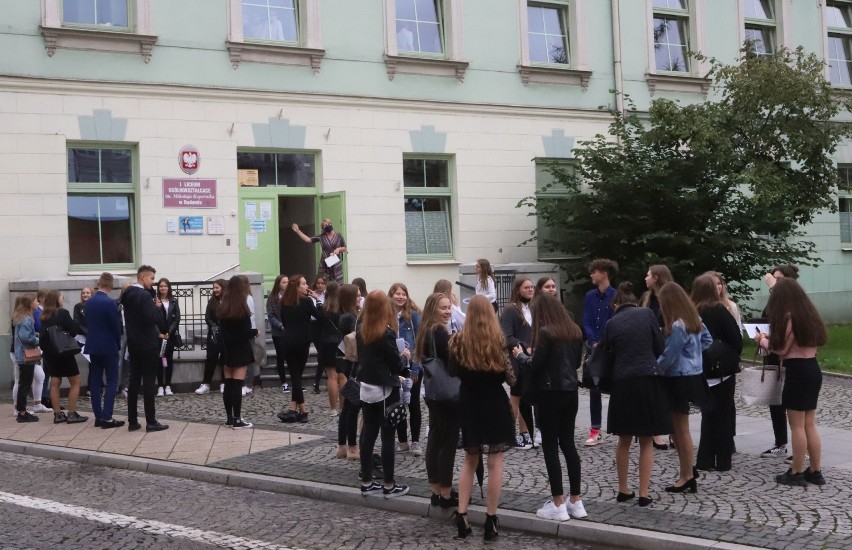  Rozpoczęcie roku szkolnego 2020/2021 w I Liceum Ogólnokształcącym imienia Mikołaja Kopernika w Radomiu