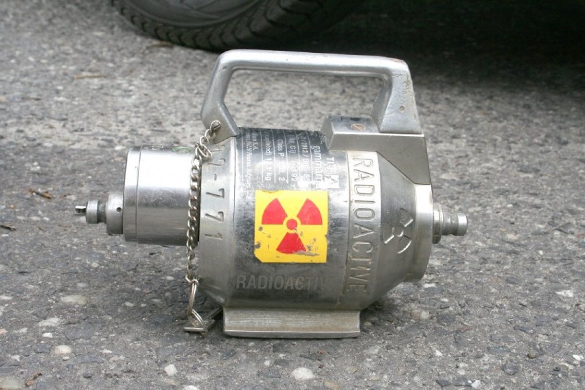 Radioaktywny iryd w Zabrzu: urządzenie odnalezione... w...