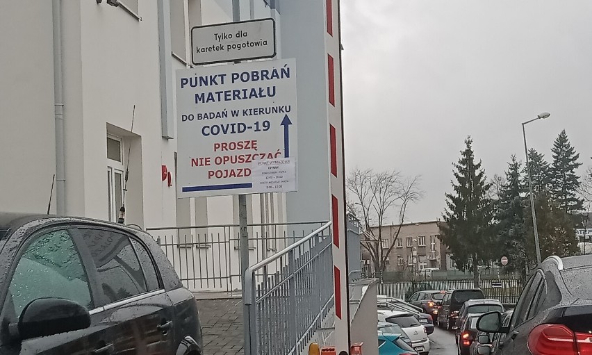 Punkty, w których pobierane sa wymazy do testów na COVID-19...