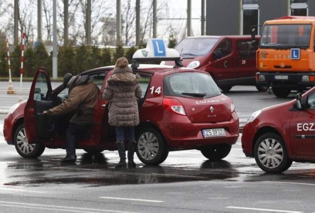 ZABRANIE PRAWA JAZDY NA 3 MIESIĄCE ZA PODWÓJNE PRZEKROCZENIE PRĘDKOŚCI