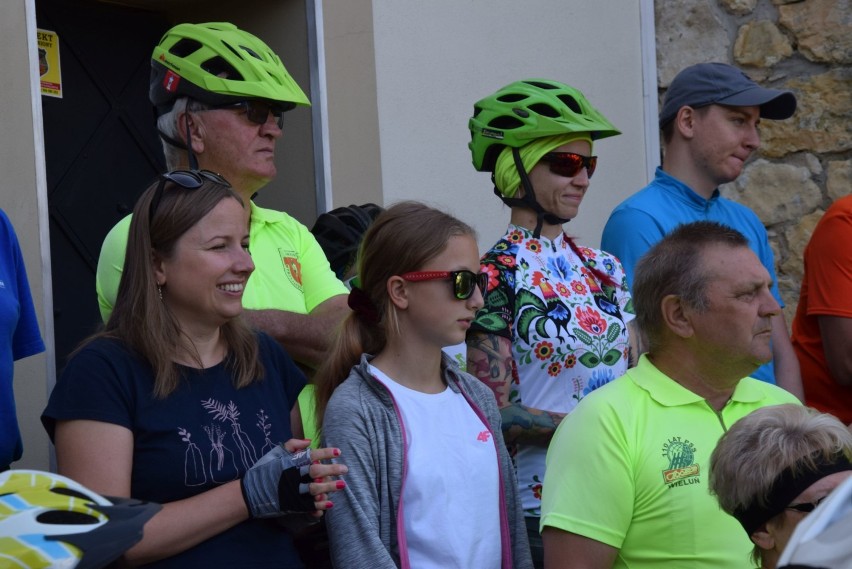 Rajd rowerowy z Wielunia do Ożarowa z okazji Europejskich Dni Dziedzictwa ZDJĘCIA