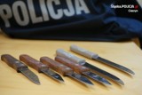 Nożownik z Cieszyna groził ludziom na ulicy, miał przy sobie kilka noży