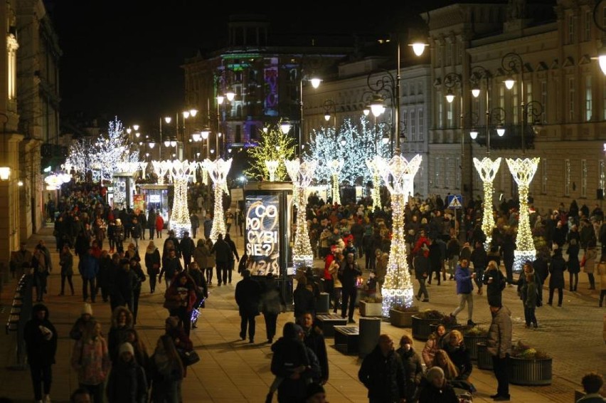 Warszawska iluminacja świąteczna w zagranicznym rankingu. Jest najpiękniejsza w Europie