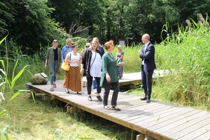 Park w Wojanowie oceniała komisja konkursowa. Zobaczcie zdjęcia z wizytacji!