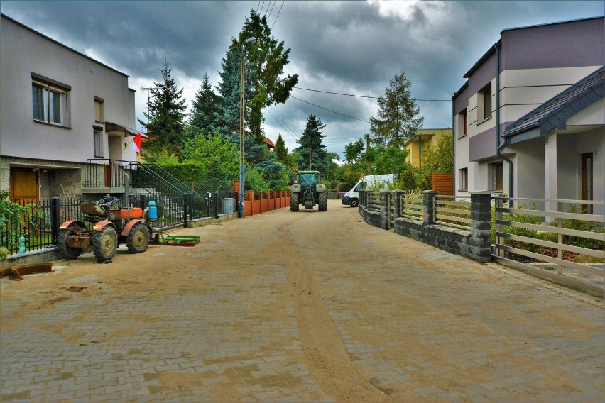 Przebudowa ulicy Różanej w Kościanie. Nawierzchnia będzie z kostki brukowej  