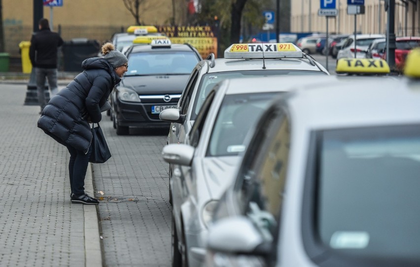 City Taxi
Opłata początkowa: 4 zł
Cena za kilometr: 2,40 zł