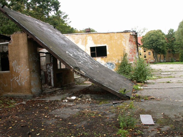 Dawne koszary przy ulicy Polnej, kilka lat po wyprowadzce wojska