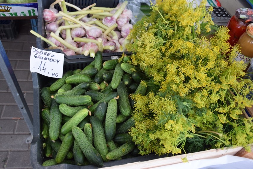 Ceny warzyw i owoców na rynku miejskim przy Krótkiej w Pruszczu. Zobaczcie zdjęcia!
