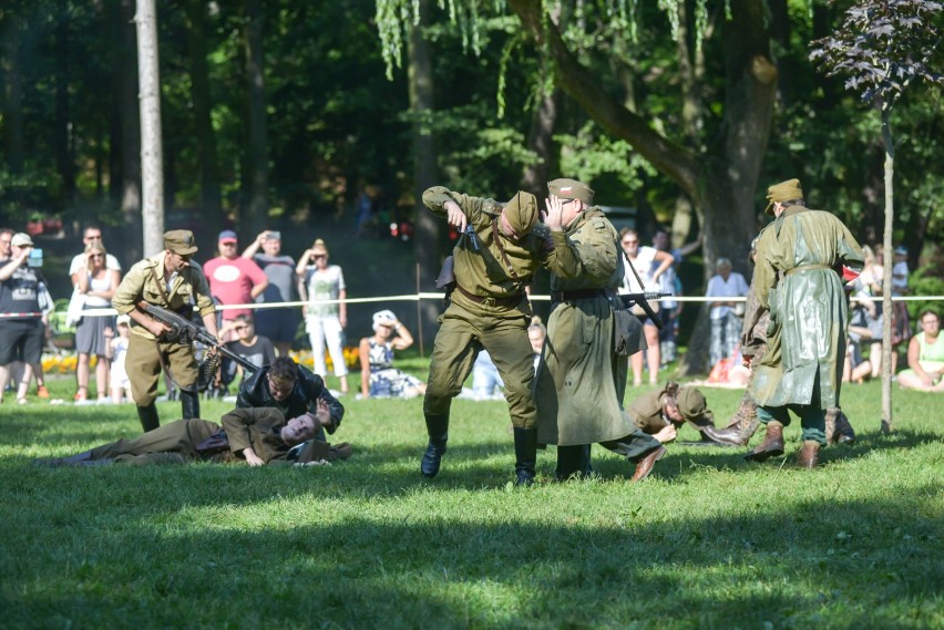 Rekonstrukcja historyczna w Parku Oruńskim w Gdańsku