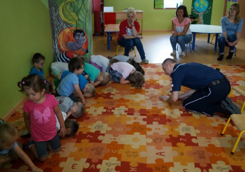 Racibórz: Policjanci odwiedzili przedszkole przy Rybnickiej