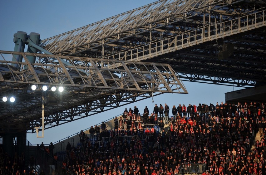 400 mln zł - planowany koszt stadionu po  zmianie projektu...