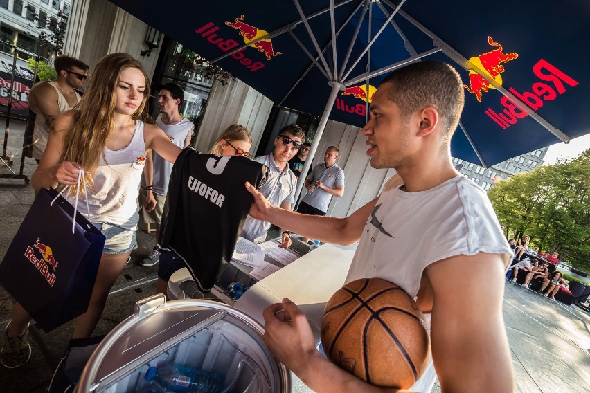 Finał Red Bull King Of The Rock. Mateusz Szwed z Żyrardowa królem ulicznej koszykówki [ZDJĘCIA]