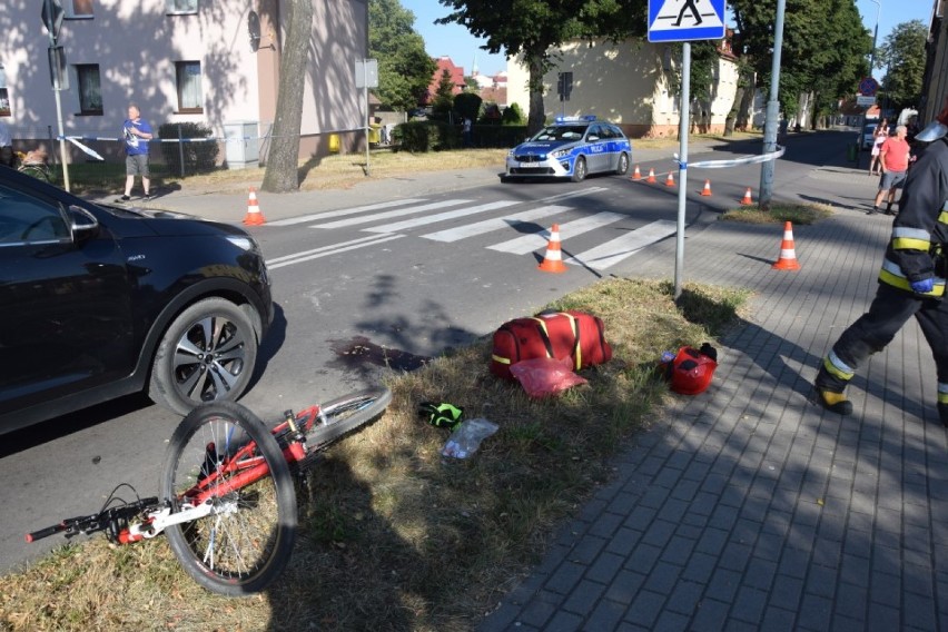 Lębork. 14-letni rowerzysta potrącony na przejściu dla pieszych. Trafił do szpitala w ciężkim stanie [WIDEO,ZDJĘCIA]