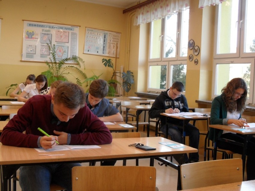Lubliniec: Egzamin gimnazjalny z Operonem