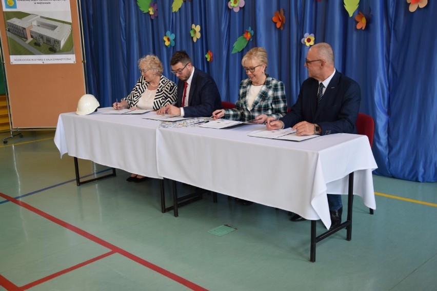 Podpisano umowę na rozbudowę budynku Powiatowego Zespołu Kształcenia Specjalnego w Wejherowie