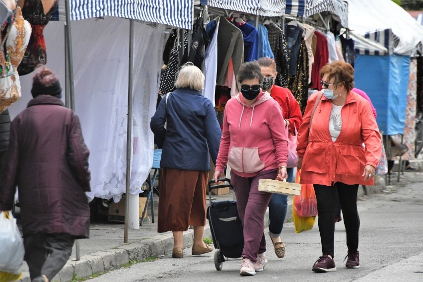 Kieleckie bazary w piątek 29 maja. Było dużo ludzi [ZDJĘCIA]