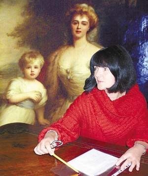 Christine Rickards-Rostworowska, w tle portret księżnej Daisy. Fot. DZ