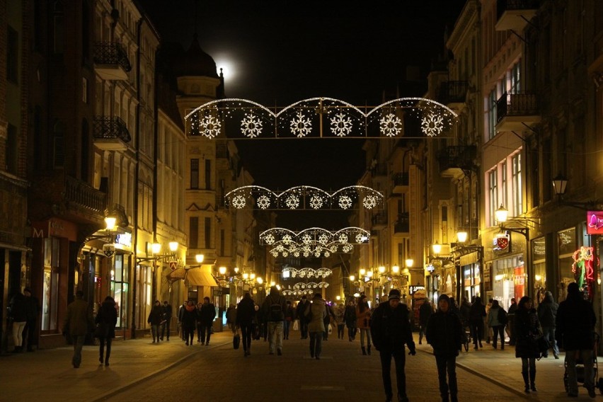 Pasaż ul. Szerokiej zaprasza do spacerów i zakupów.