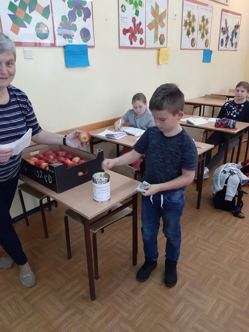 W powiecie górowskim wielu wolontariuszy i darczyńców zaangażowało się w „Jabłuszko” [ZDJĘCIA]