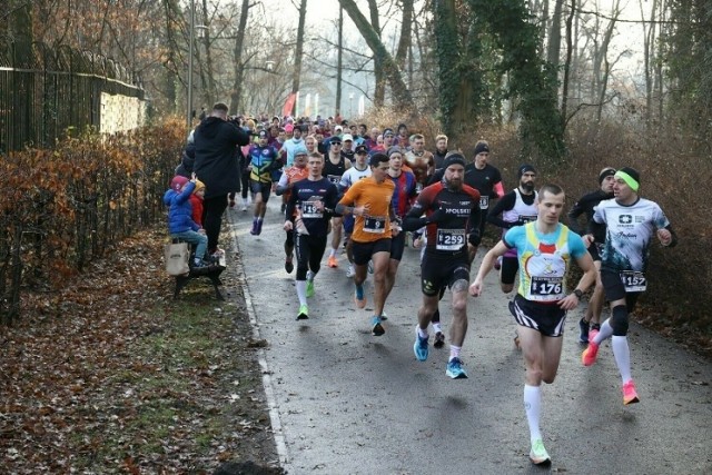 Zawodnicy z KBKS Radomsko biegali w III Szybkiej Piątce Jurka Siemaszki w Opolu