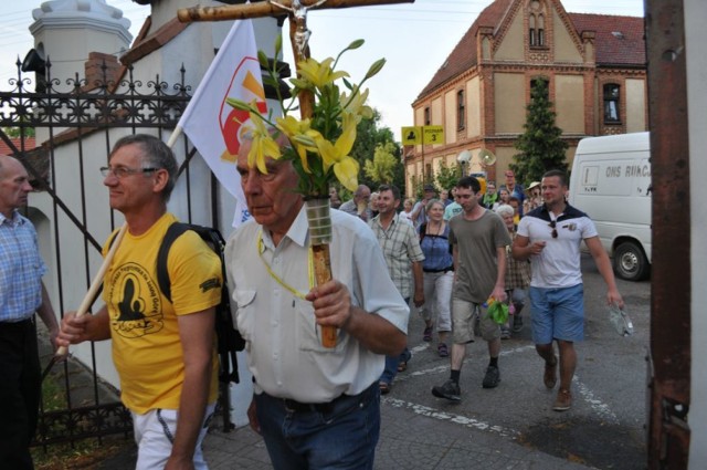 Pielgrzymi w drodze na Jasną Górę dotarli do Śremu - 6 lipiec 2015