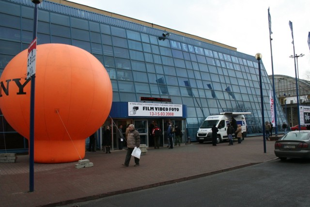 Pierwszego dnia w hali EXPO pojawili się głównie profesjonaliści. | Fot. B. Stawowski