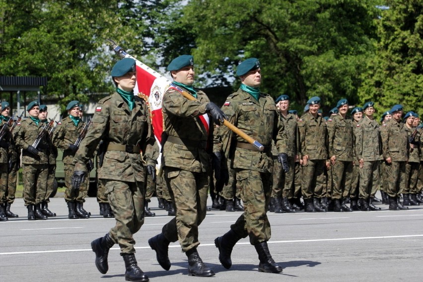 Wrocław: Prawie 200 żołnierzy złożyło dziś przysięgę (ZDJĘCIA)