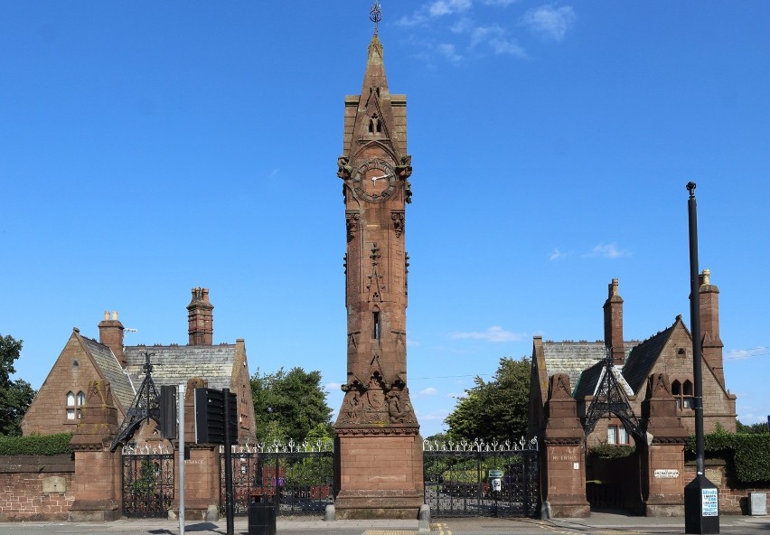 XIX-wieczny cmentarz Anfield w Glasgow idealnie współgra z...