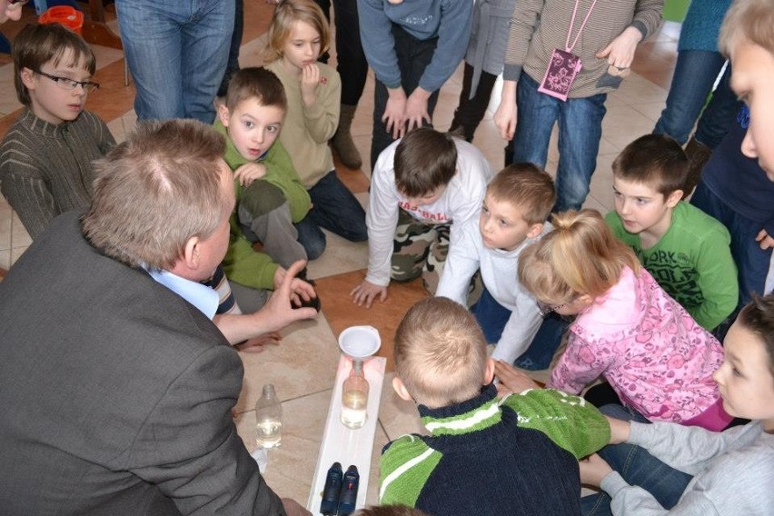 Ferie 2013 Wodzisław: Dzieci odwiedziły Beskidzkie Centrum Nauki &quot;Naukotechnika&quot;