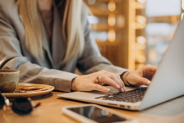 Czy nauczyciele, którzy do tej pory nie zrealizowali bonu na laptop dla nauczyciela, będą mieli jeszcze szansę, by to zrobić?