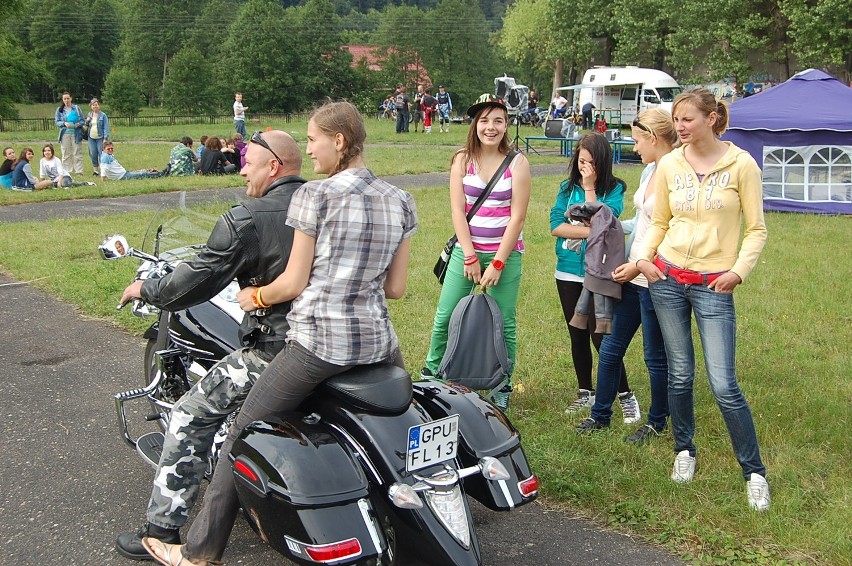 Harley'owcy w gimnazjum w Rumi (foto)