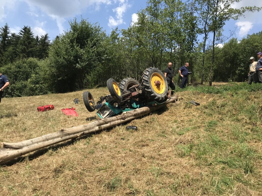 Tragedia koło Zakliczyna. Ciągnik śmiertelnie przygniótł rolnika