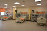 Coraz mniej łóżek covidowych w Szpitalu Wojewódzkim w Bielsku-Białej. To efekt spadku liczby zachorowań