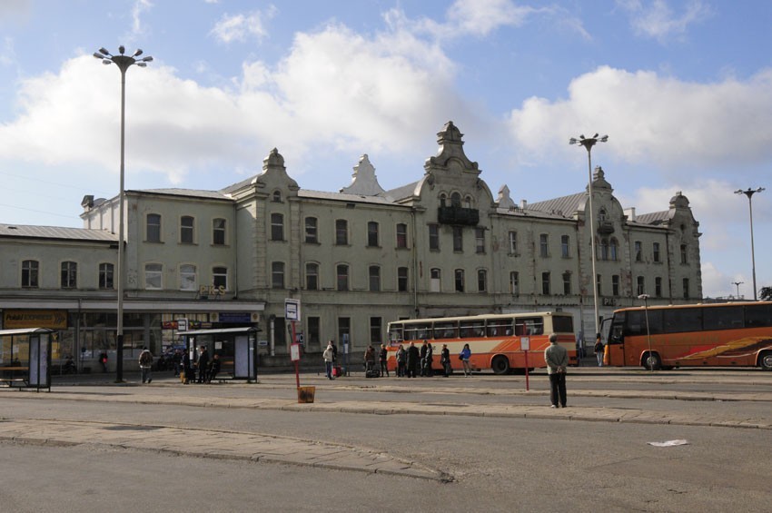 Dworzec Łódź Fabryczna wybudowano w 1865 roku dzięki...