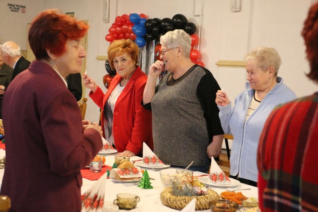 Wigilijne spotkanie emerytów, rencistów i inwalidów w Aleksandrowie Kujawskim