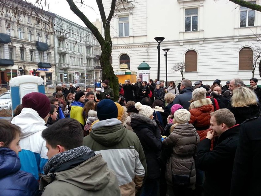 15 grudnia w Pasażu Rubinsteina protestowano w akcie solidarności z Euromajdanem w Kijowie.