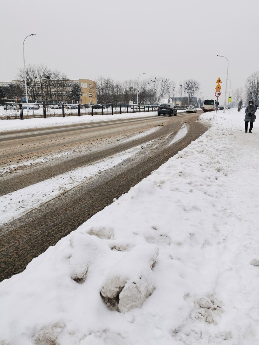Miejski Zarząd Dróg w Opolu przyznaje, że chodniki są słabo...