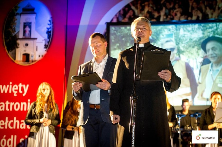 Grupa Syjon zaśpiewała w ogrodach parafialnych bełchatowskiej parafii