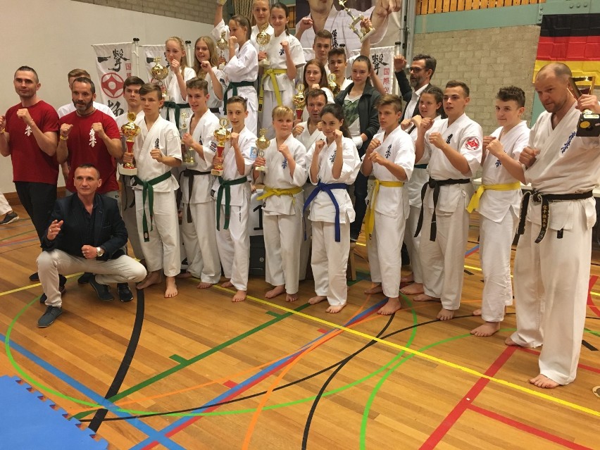 Paulina Staszak z Kaliskiego Klubu Kyokushinkan Karate David Club zebrała doświadczenie w Holandii