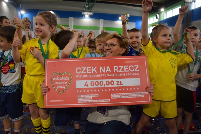 Podczas turnieju przedszkolaka na WOŚP przekazano czek na 4 tys. zł