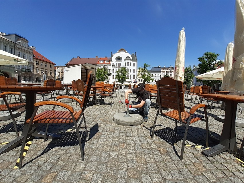 Bielsko-Biała: Lokale gastronomiczne już otwarte. Pojawiają się pierwsi klienci
