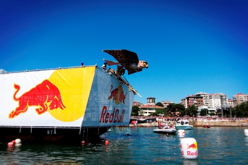 Finał 5. Konkursu Lotów Red Bull 2015: Latająca Kotwica z Warmii i Mazur powalczy o wygraną