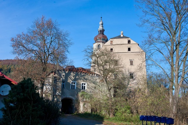 Dwór Sarny w Ścinawce Górnej na terenie gminy Radków