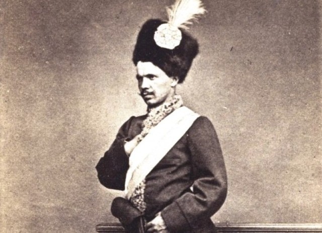 Teodor Leon Cieszkowski miał 30 lat, gdy został zabity przez Rosjan. Urodził się na Wołyniu, ale jego oddział walczył w 1863 roku na południe od Szczercowa