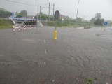 Tak wyglądały zalane ulice Radomska. Rozpoczął się sezon na ulewy, oby taki widok się nie powtórzył [ZDJĘCIA]
